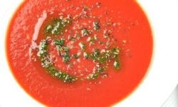 Суп из печеных помидоров с зирой и травами