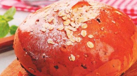 Сдобный хлеб с изюмом