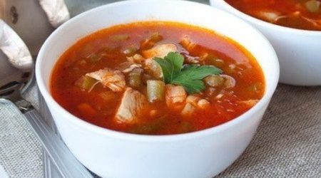 Куриный суп с томатами